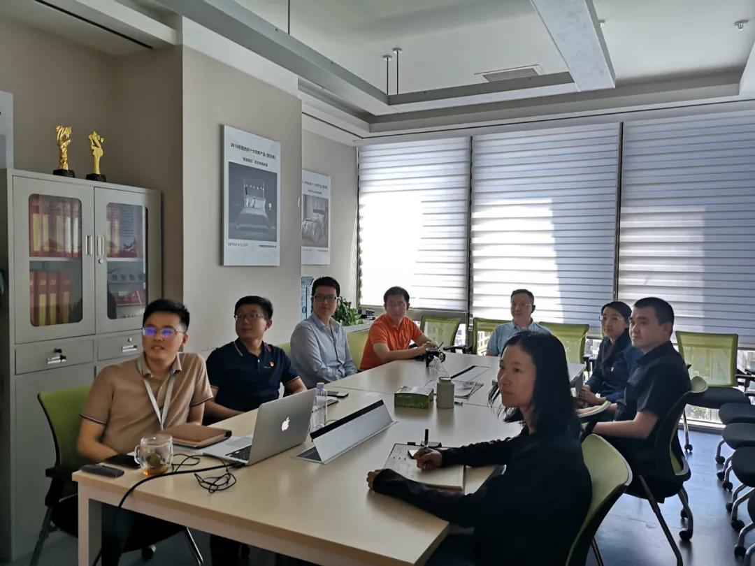 记住他们，纺织行业这些集体和个人获得全国抗疫先进表彰，中国纺联组织收看表彰大会