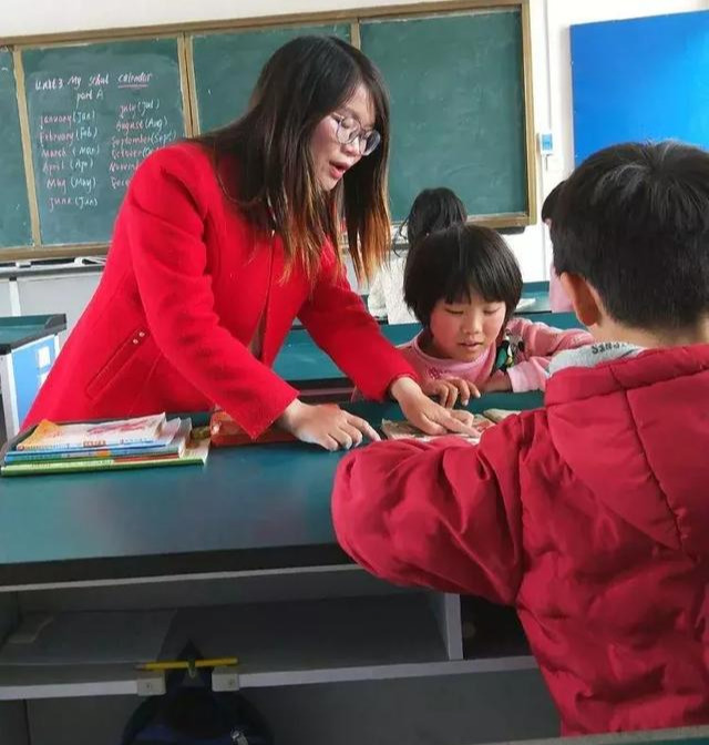 息县张陶中心校江庄小学教师王玲云：学海无涯，学无止境