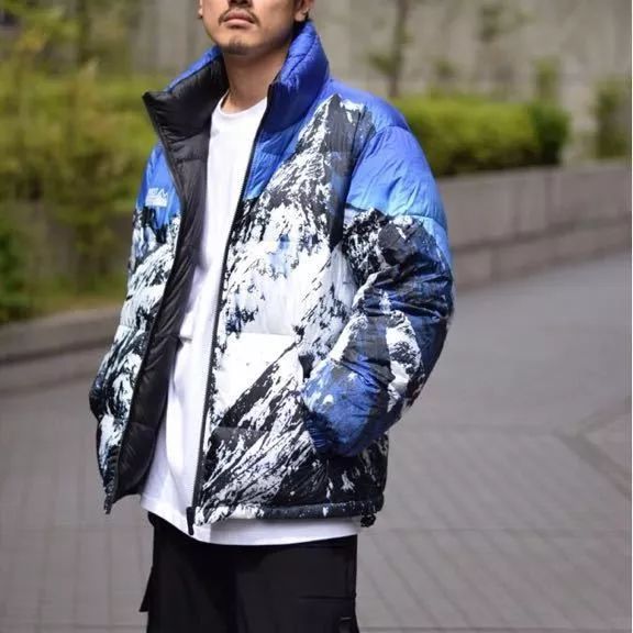 适合男生穿的羽绒服测评,男生不臃肿羽绒服推荐测评