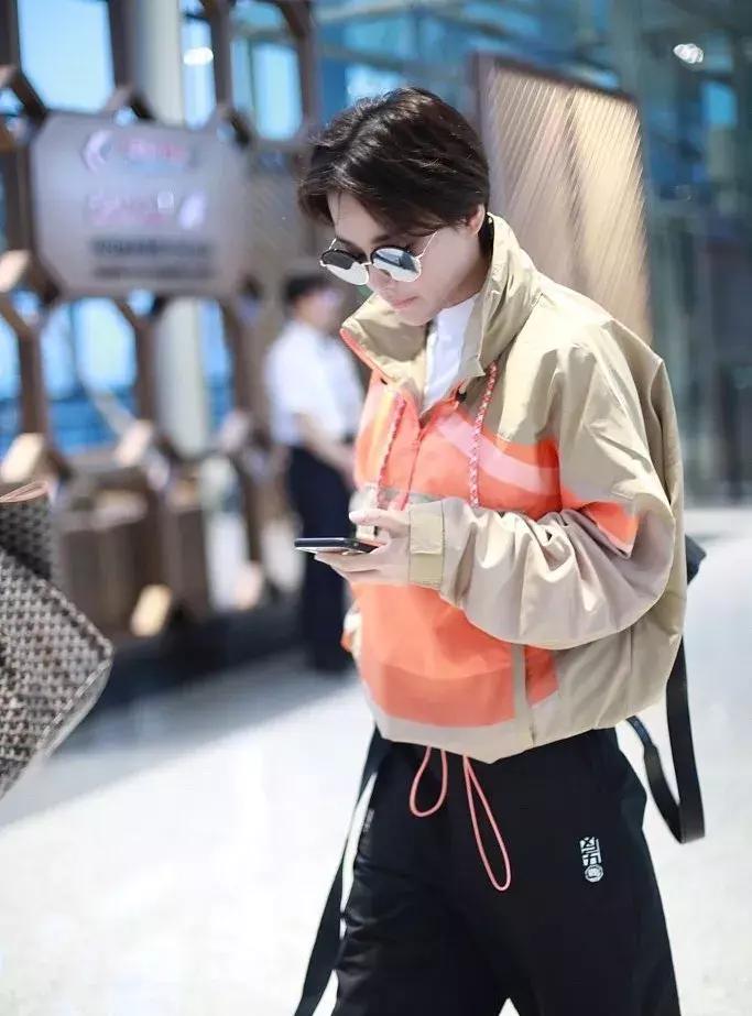 张馨予短发又飒又美,张馨予帅气超短发