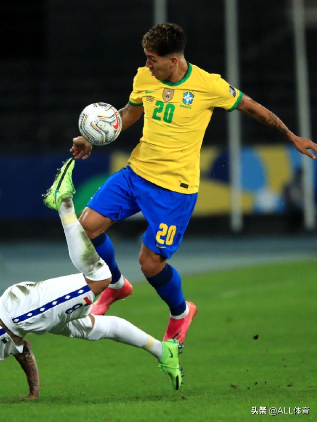 巴西4-1韩国内马尔进球,内马尔观战巴西比赛全过程