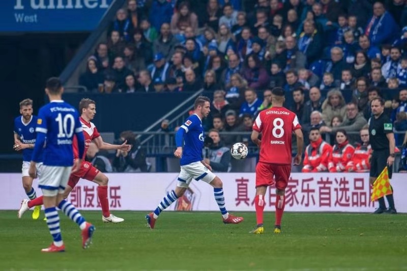 曼城黄金十年见证人!有着日本血统,席尔瓦离大满贯一步之遥