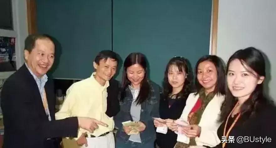 马云的带刀侍卫,马云的带刀侍卫蒋芳