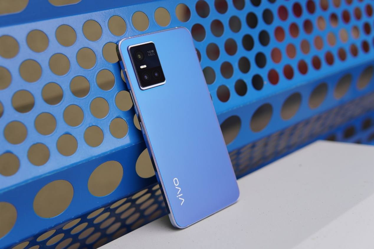 克莱因蓝vivos10,深邃蓝和克莱因蓝