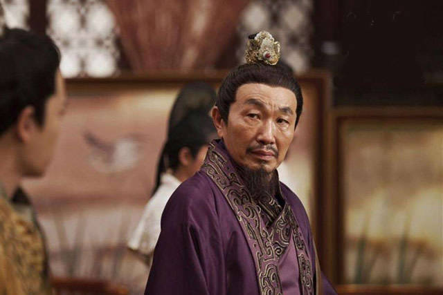 杨贵妃是被谁给杀死了的,杨贵妃被宠幸十一年没有子嗣