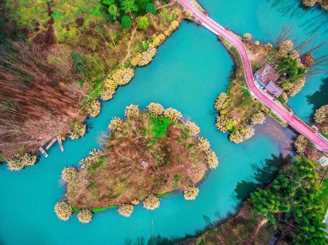 成都城市绿道,成都被山包围