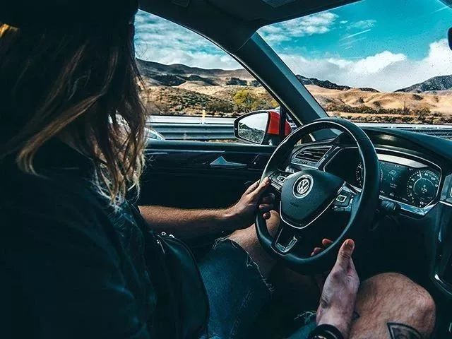 宇舶和天梭手表哪个好,戴天梭开什么车