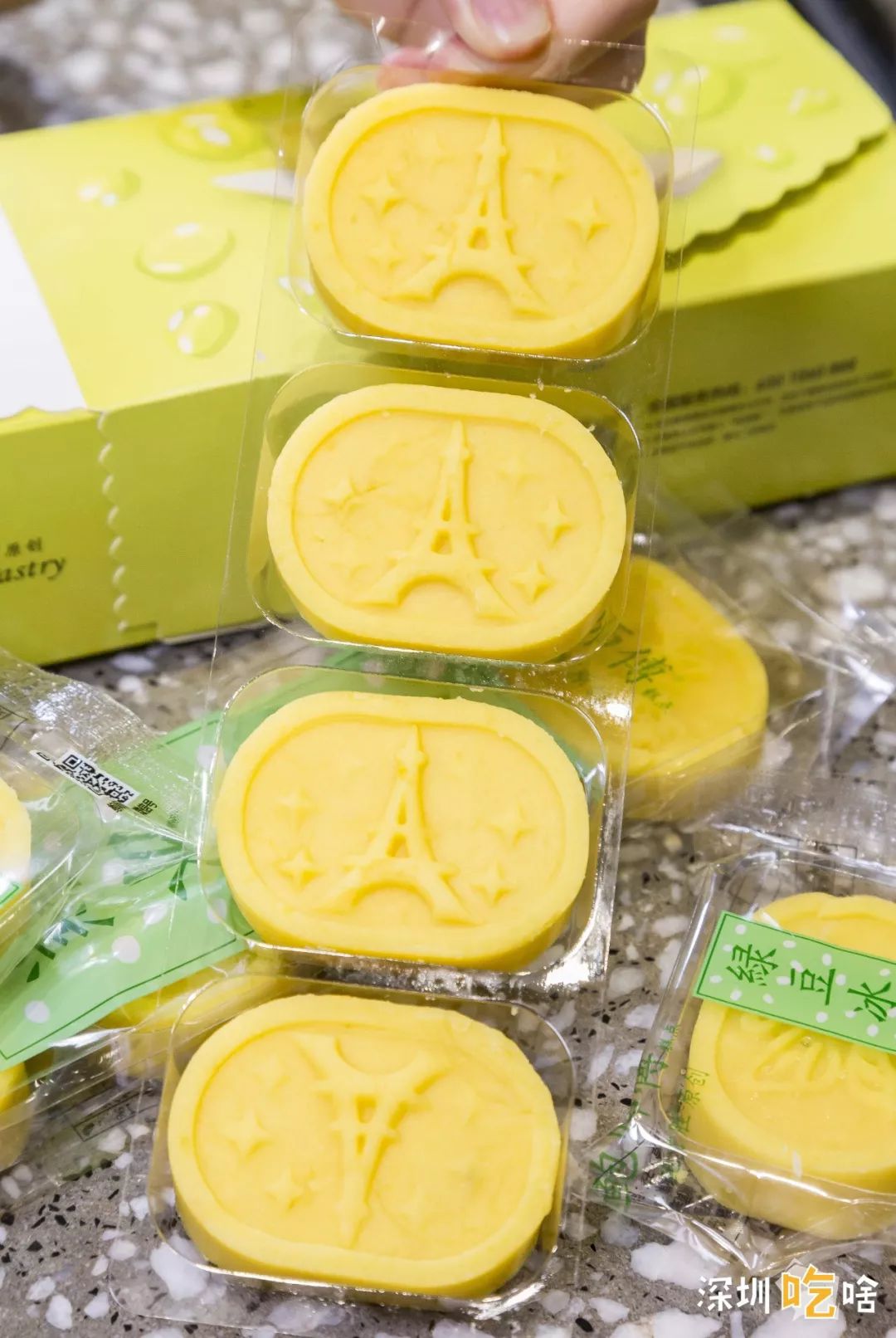 鲍师傅绿豆糕什么味的好吃,鲍师傅绿豆冰糕是酸的吗