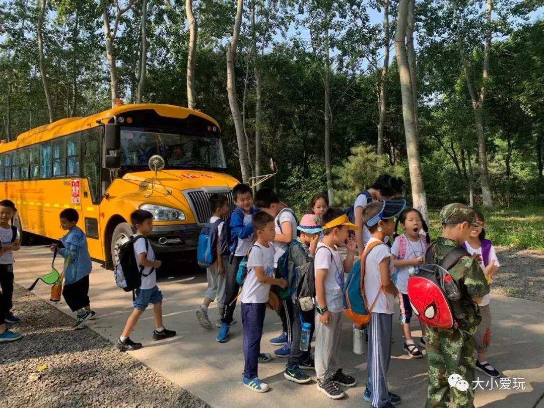 想了解孩子夏令营的营地生活,全国夏令营十大排名户外体验