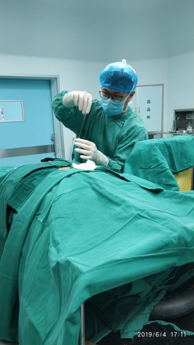 腰痛扎小针刀行吗,腰痛针灸需要吃药嘛