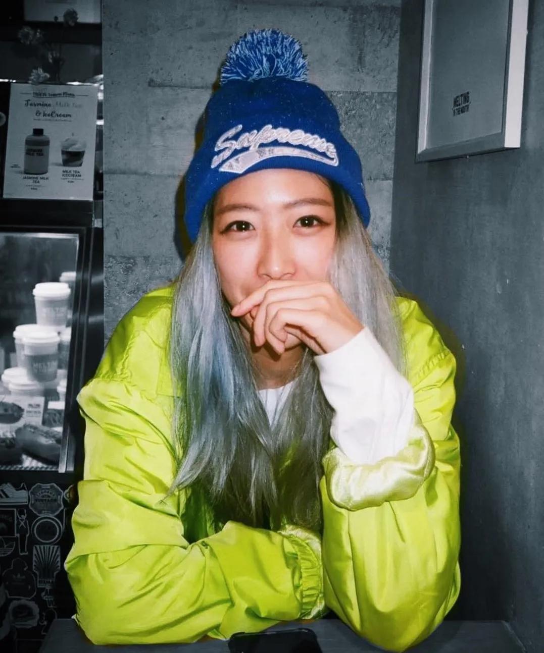 世界第一女版陈冠希,女版陈冠希斜戴帽子网红