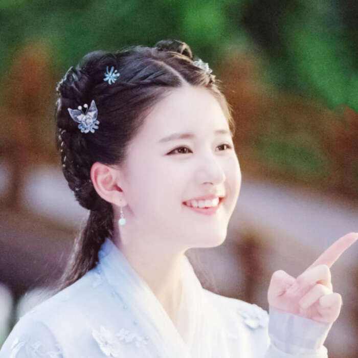 赵露思跟林雨申撒娇求原谅,林雨申赵露思我喜欢你甜蜜片段