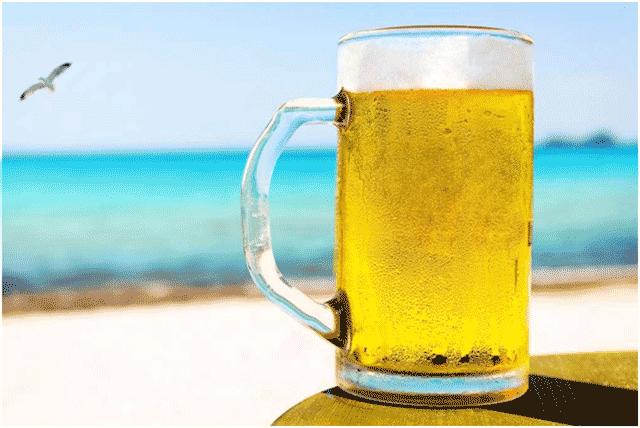 蛋白是皮蛋蛋黄是咸蛋,蛋白是白色有问题吗