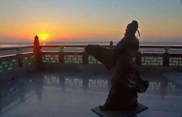 五言绝句诗王之涣,王之涣必背的诗