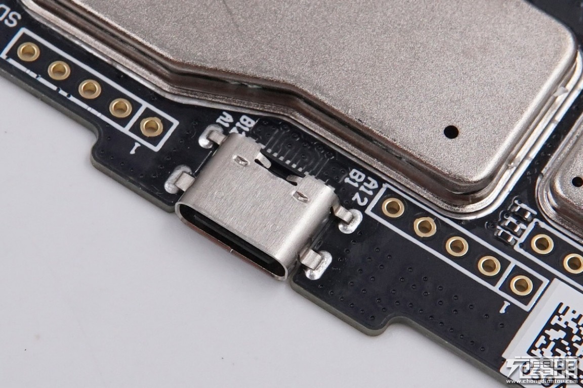 小米升降式无线充和80w无线充对比,小米20瓦无线充拆解