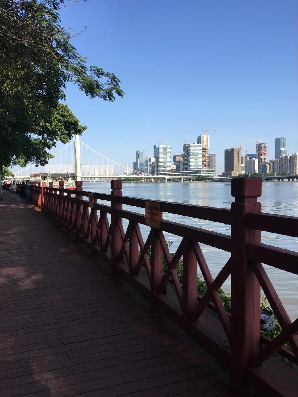 广州花城广场海心沙公园,广州花城广场海心沙公园白天