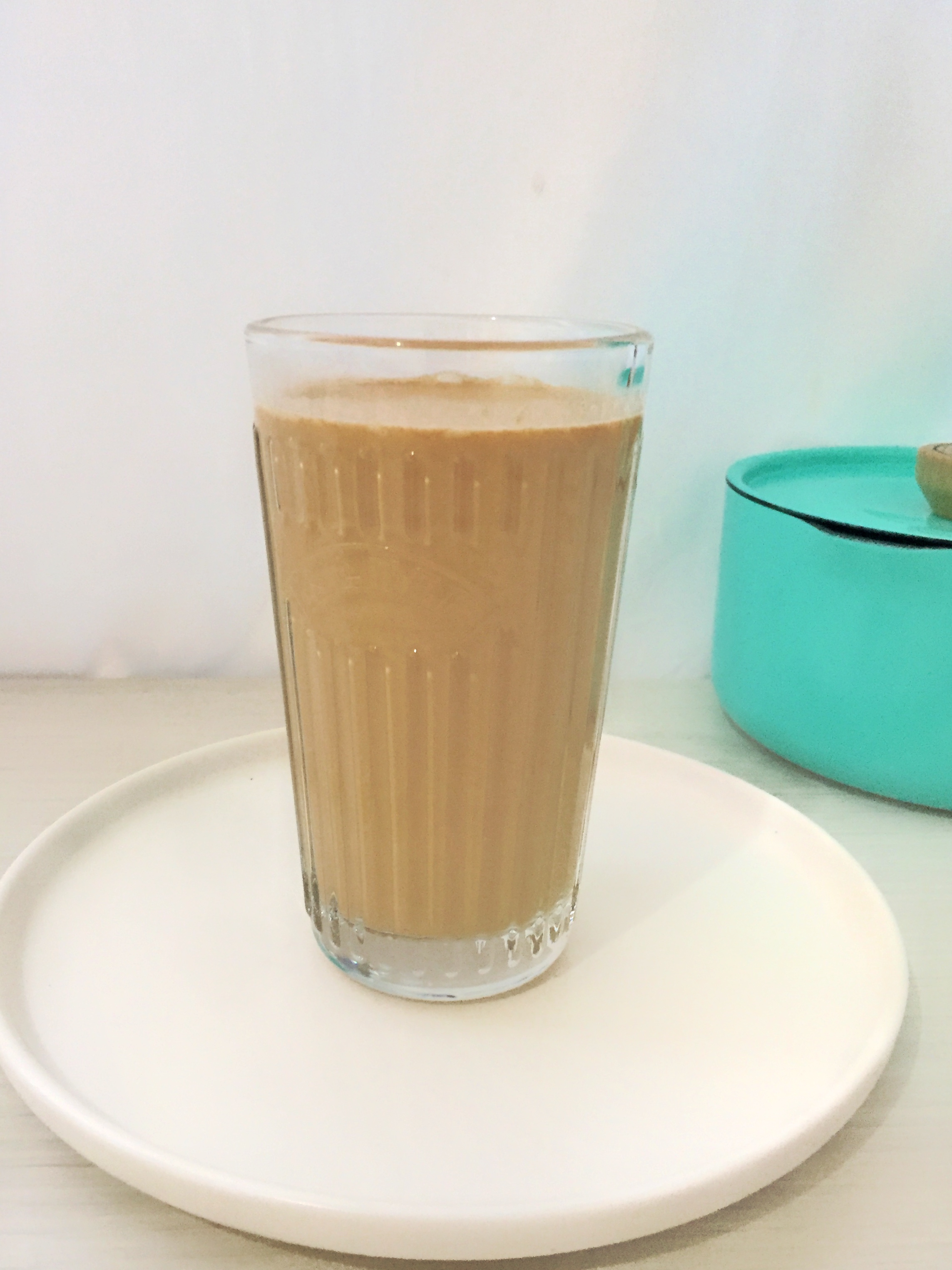 港式经典奶茶好喝,一杯正宗港式奶茶的温暖