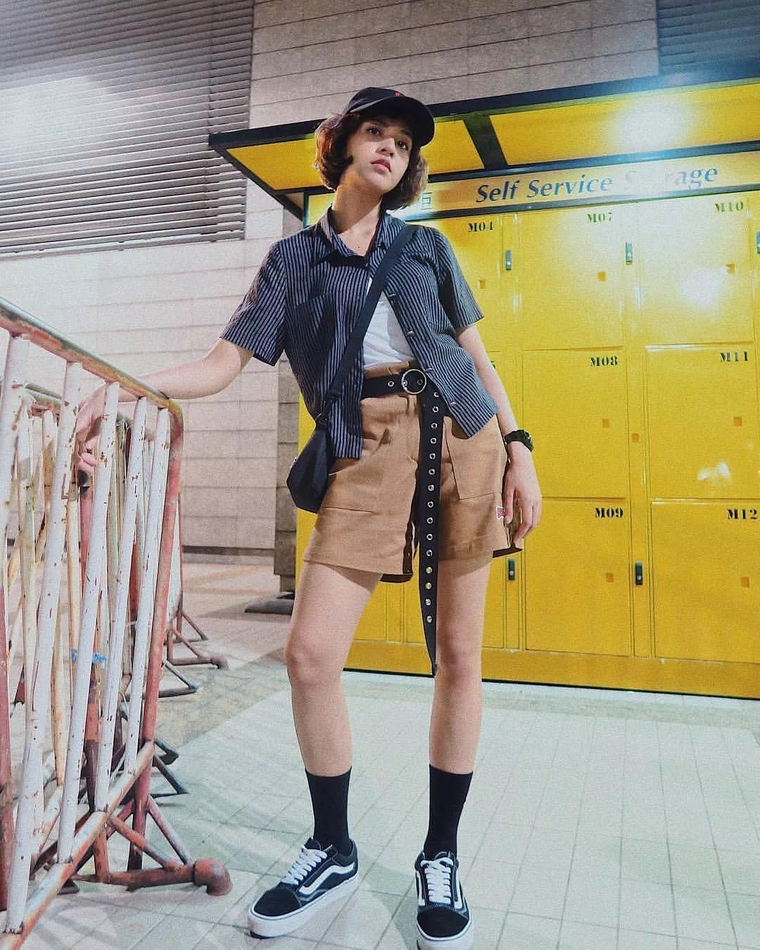 搭配鲨鱼裤显瘦显高的中筒袜,过膝小腿中筒袜哪个更显瘦