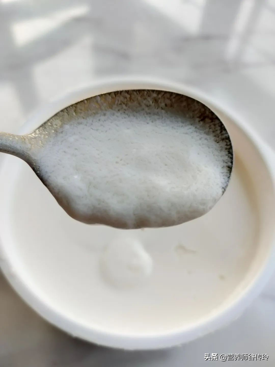 自制酸奶粘稠拉丝不凝固成功吗,自制酸奶不凝固粘稠拉丝不酸