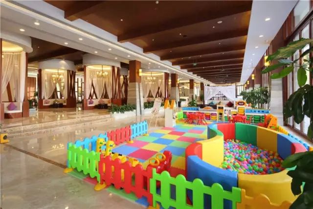 三亚高端酒店一线海景房推荐,三亚市区值得去住的别墅酒店