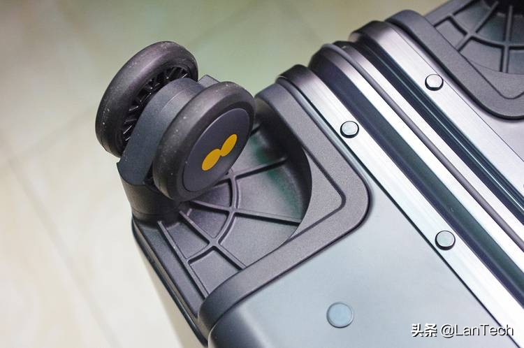 地平线8号领航者系列登机箱,地平线8号旗舰版登机箱