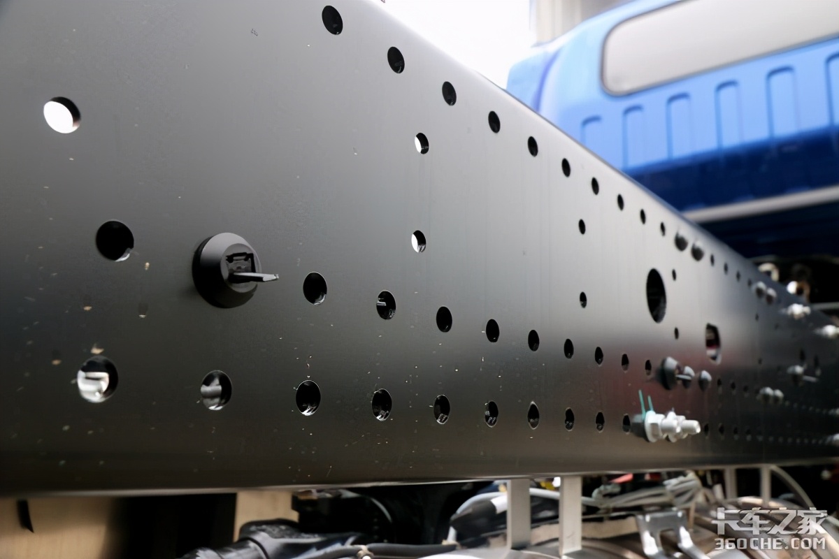 安康170马力2.5排量发动机参数,帅铃q7国六5.2米有18吨的吗