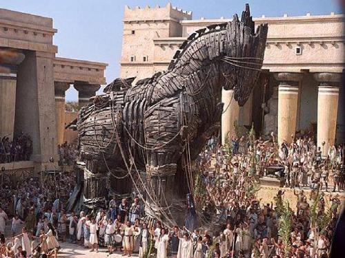 宙斯克雷多斯,宙斯相当于什么神