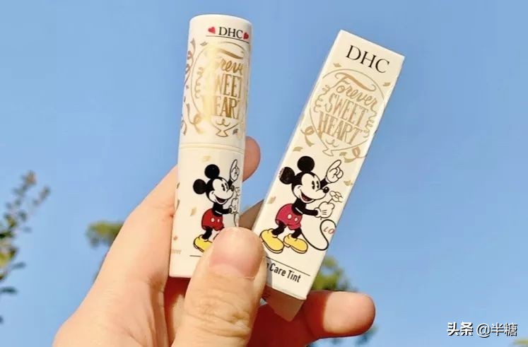 可口可乐和匡威联名的板鞋,hm新款联名鞋