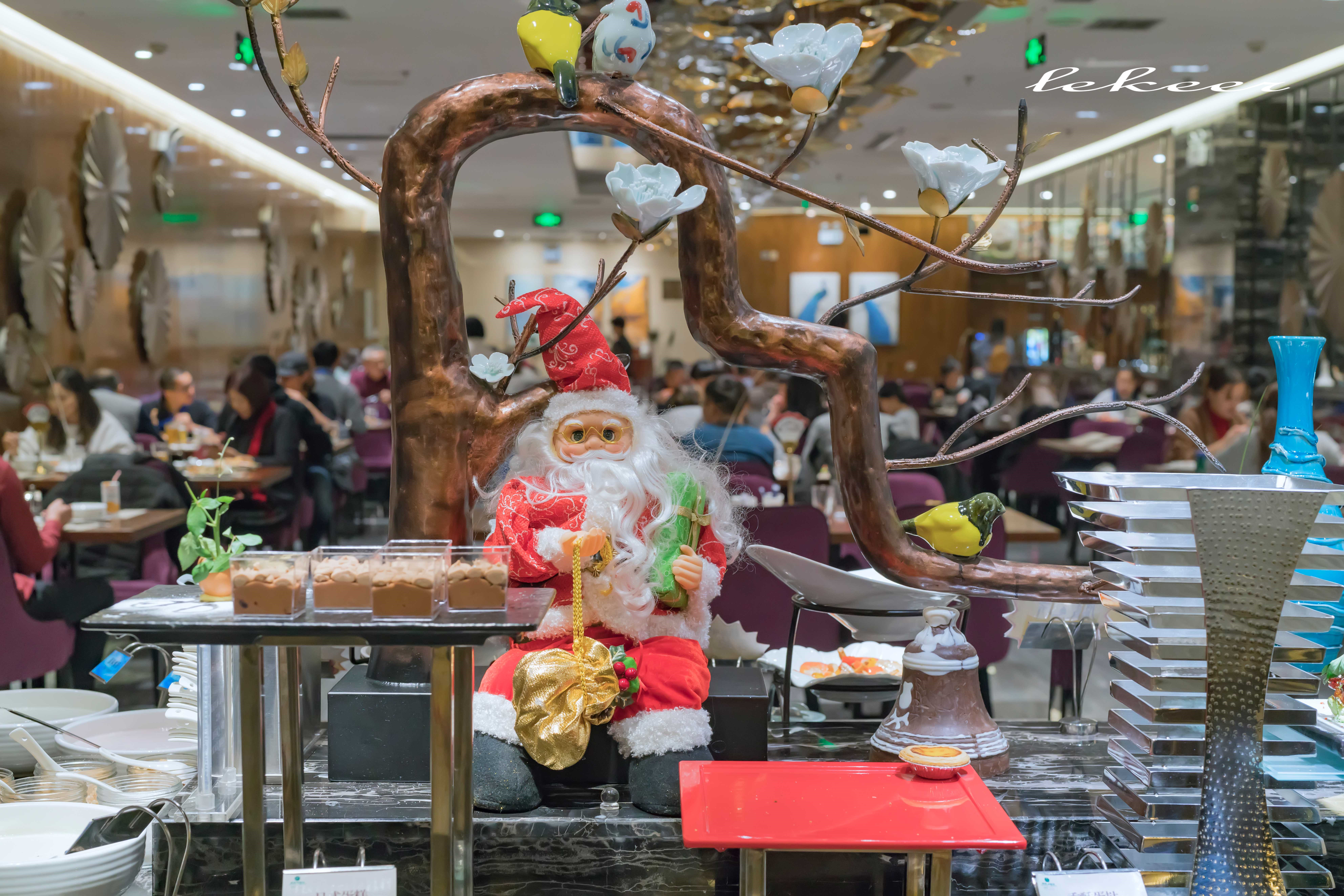 以成都人发誓冬季的乌市体感远比成都舒服而且美食美女也巨多