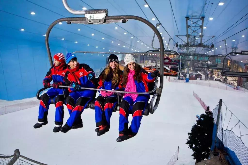 靠捡垃圾成了千亿富翁完整版,捡垃圾变成百万富翁