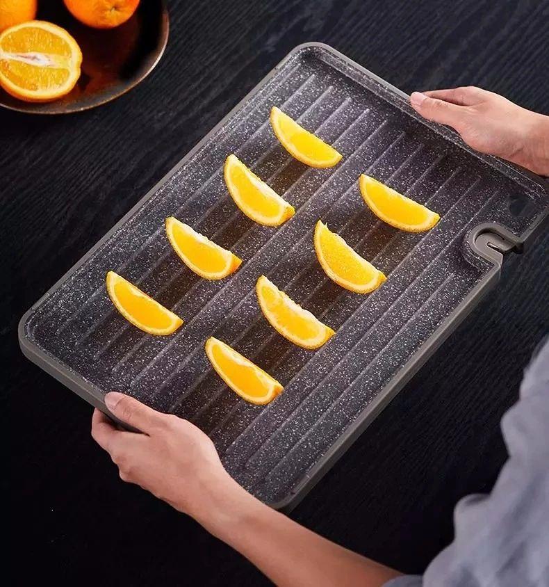 用了2000年的木菜板，被一块多功能菜板改变，不会发霉更抗菌