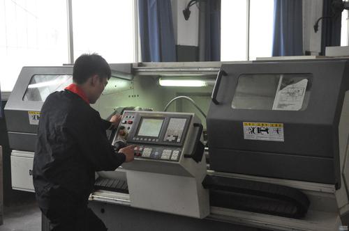 数控车床和厨师哪个有前途,数控和厨师哪个各方面比较好