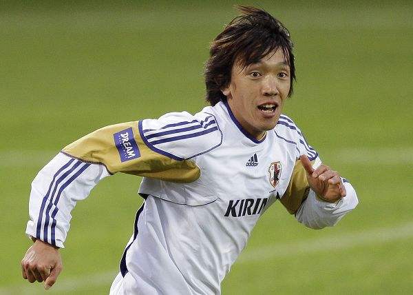 比贝克汉姆还牛的任意球大师,比贝克汉姆还厉害的任意球高手