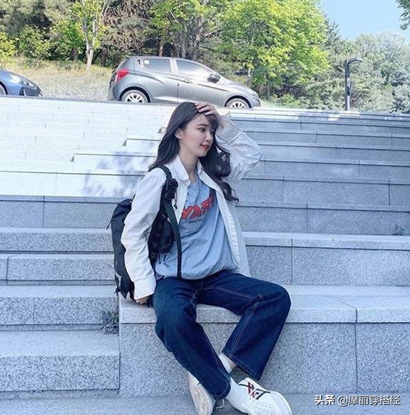 小白鞋不够靓？这4款裤子来加盟，打造“最强”的时尚阵容