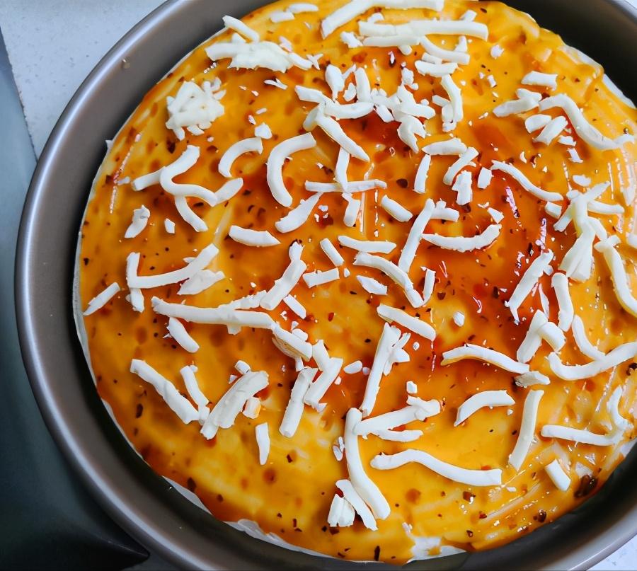 如何用六寸披萨做披萨,用披萨胚子做牛肉披萨