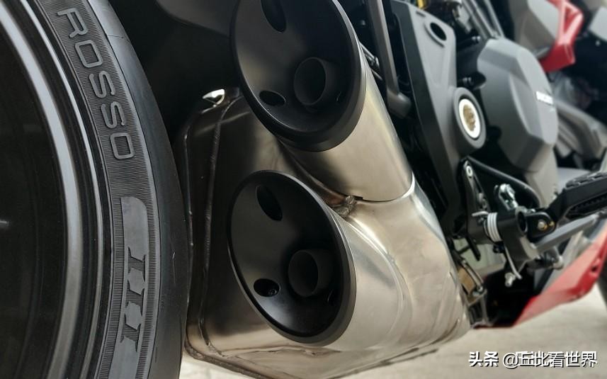 杜卡迪红魔鬼2020款,杜卡迪大魔鬼1260s红魔