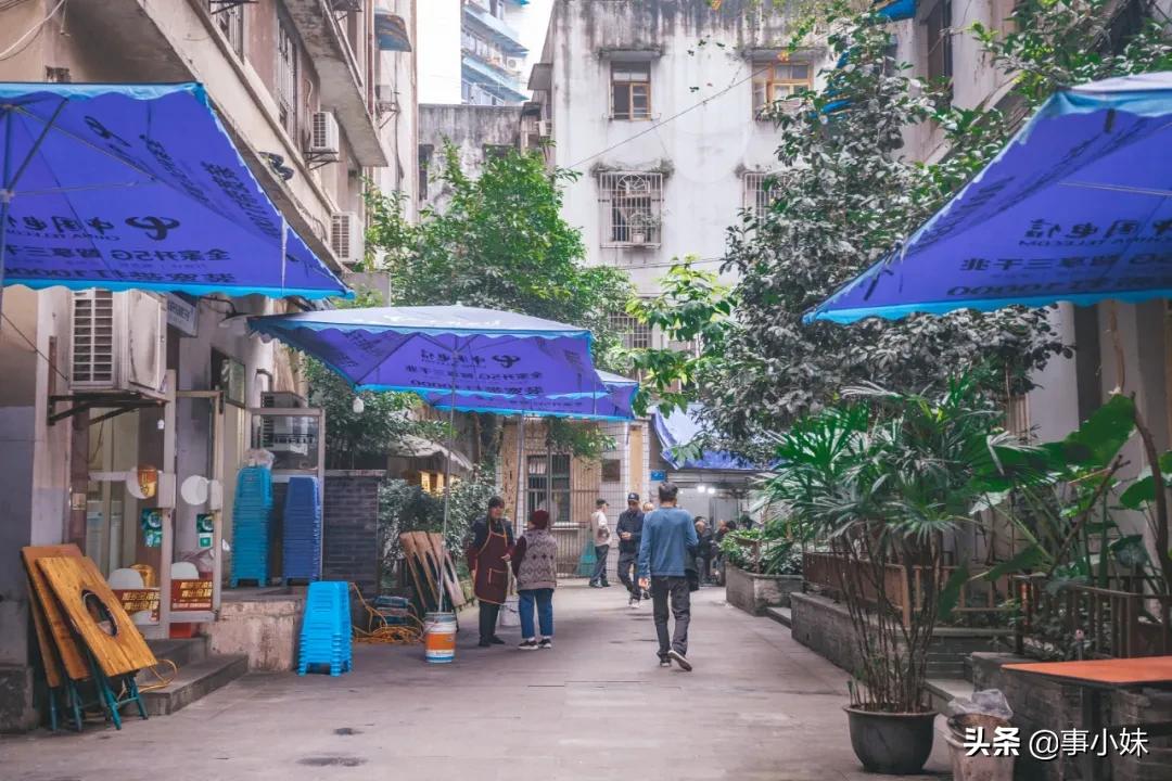 风犬少年的天空解放碑片段,风犬少年的天空解放碑中学取景地