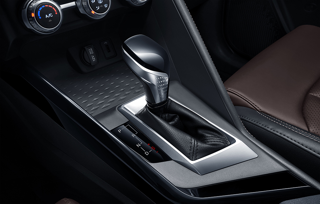 亮彩系列,亮橘色国产suv