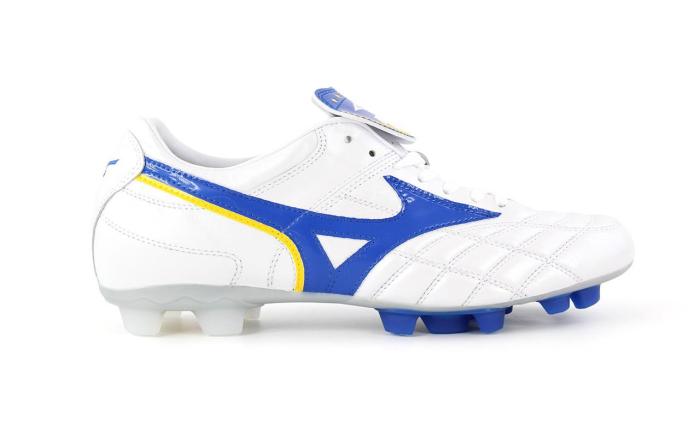 十大公认最强平民足球鞋,足球装备鞋子