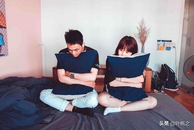 对一段感情不爱了还假装继续,真爱是躲不掉的下一句