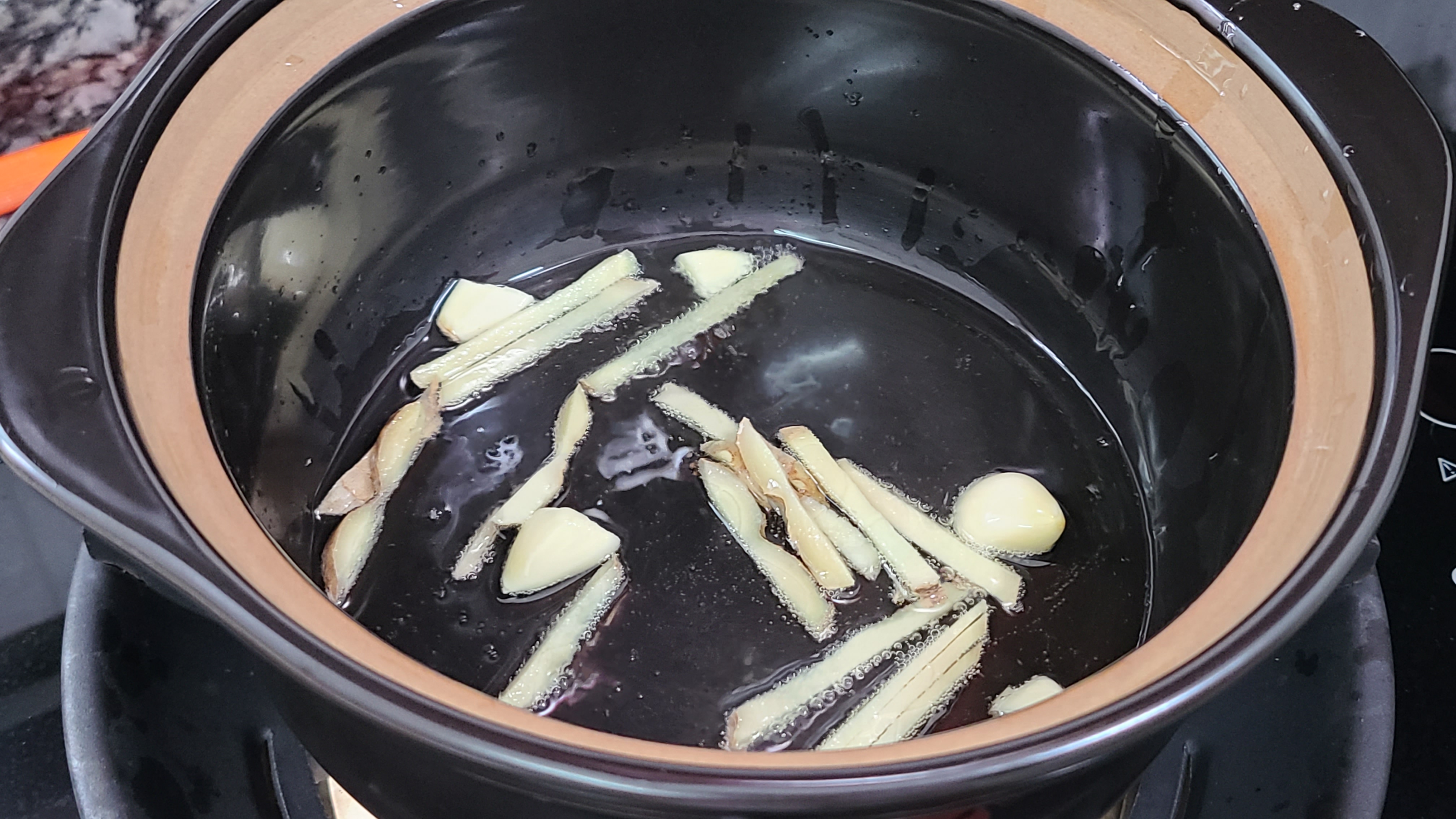 白菜豆腐煲好吃下饭天天吃都不腻,好吃的白菜豆腐煲快来学一下吧