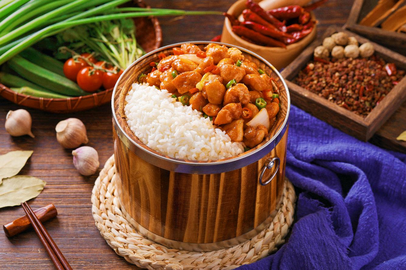 湘味木桶饭加盟多少钱,川湘木桶饭加盟