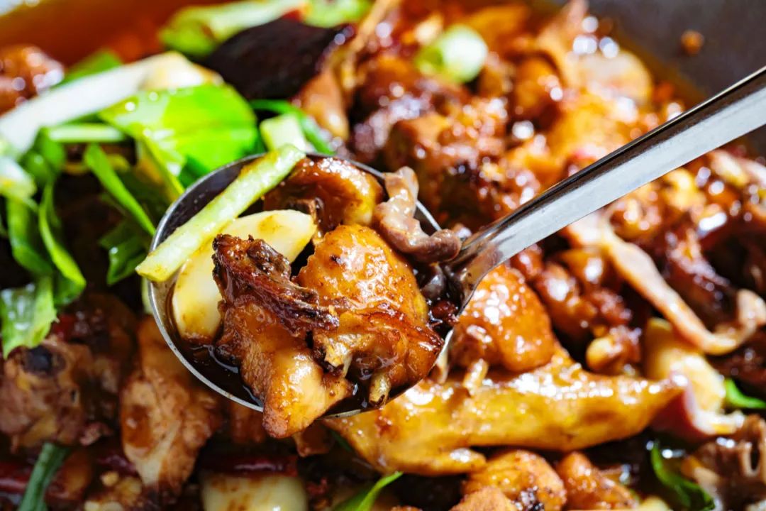 长江边好吃的地方,长江流域最好吃的城市