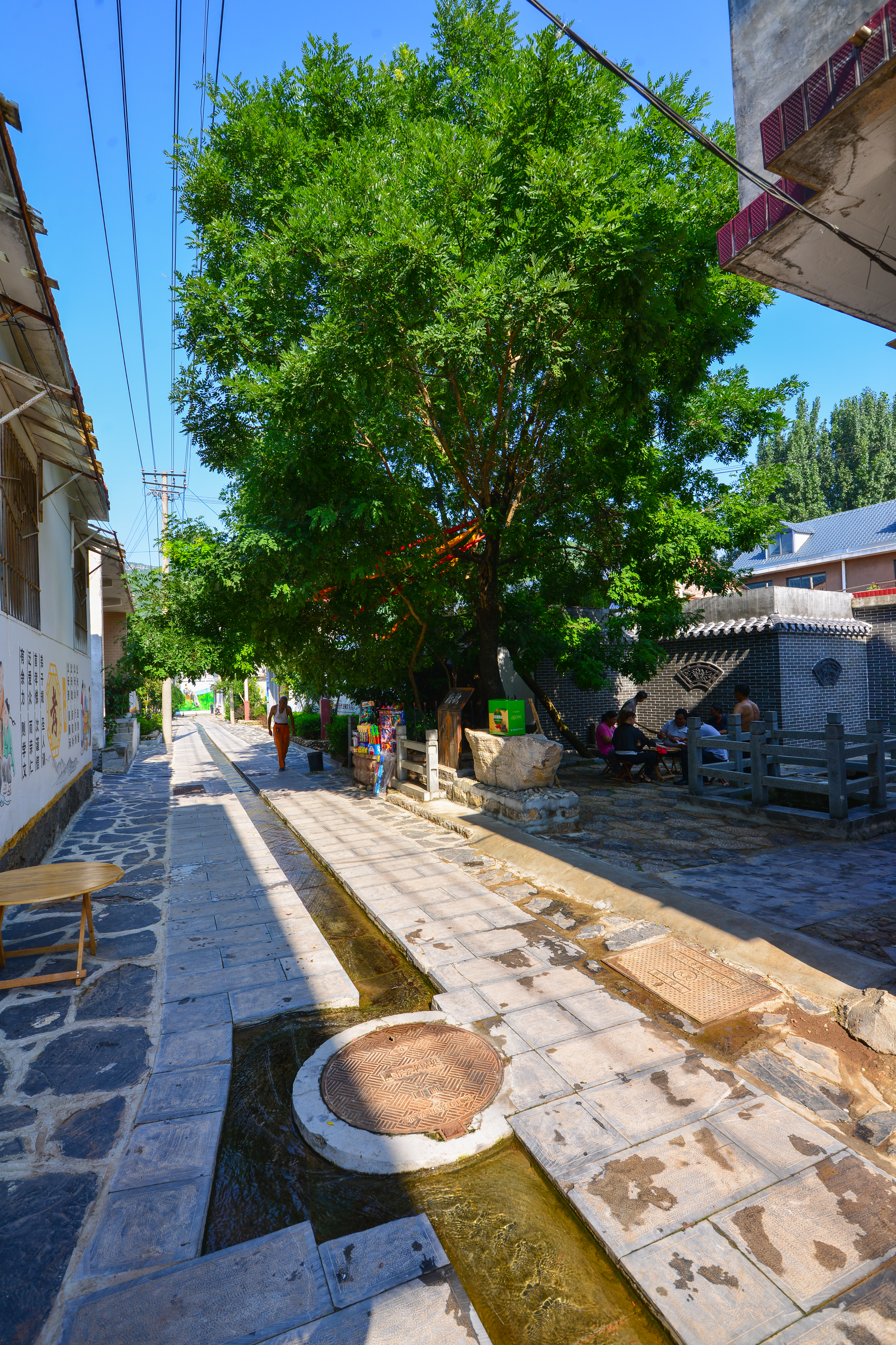 叮咚的泉水，迷人的风景，济南这个古村低调鲜为人识，却美得让人惊喜！