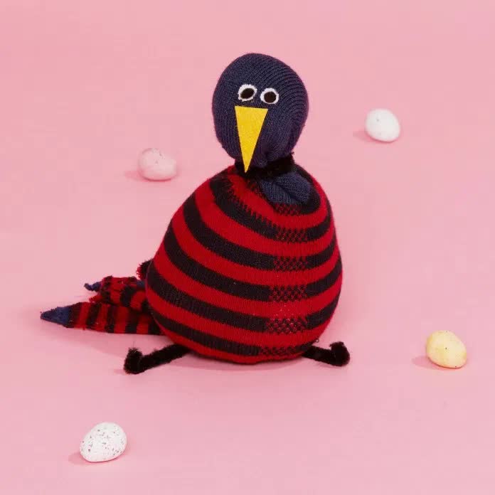 儿童手工制作袜子布偶,丝网袜手工制作小鸟图片