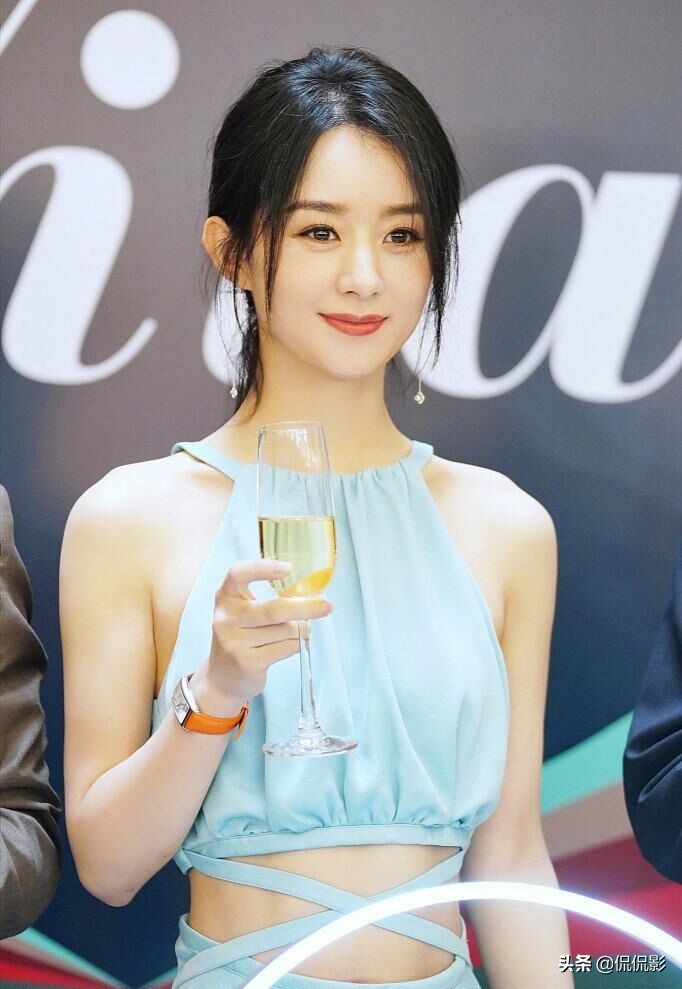 赵丽颖腰细是什么样子,赵丽颖腰好细