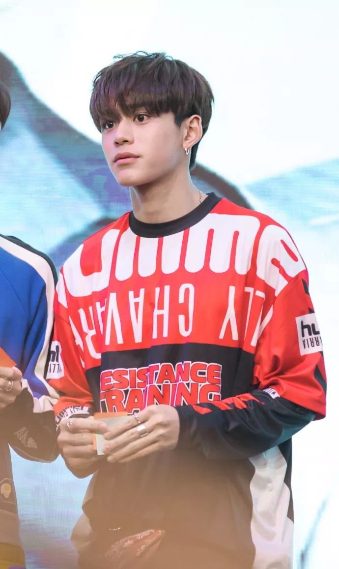 你买你的赵品霖，我买我的*明徐**浩！hummel入驻16N宝藏剁手对话