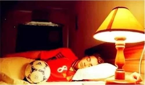 金庸带走了整个江湖的武侠美学,金庸死后都带走了哪些江湖