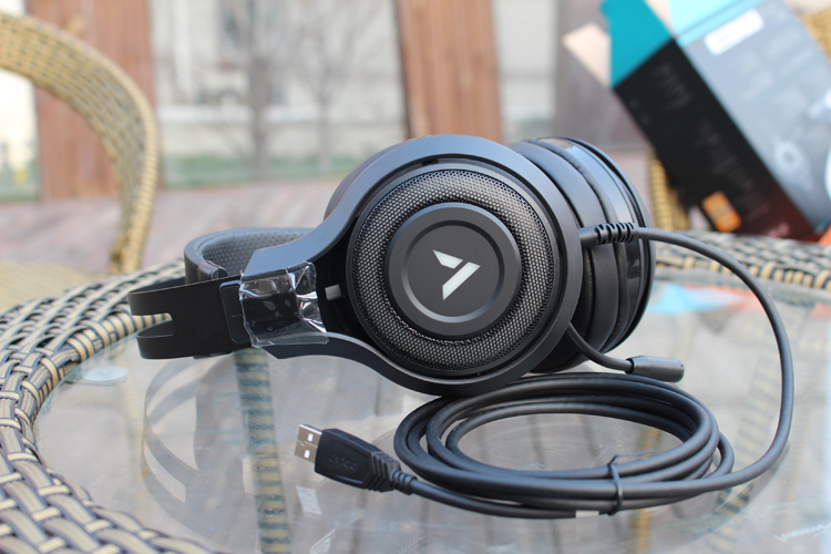 雷柏VH650RGB游戏耳机,7.1声道耳机测试视频