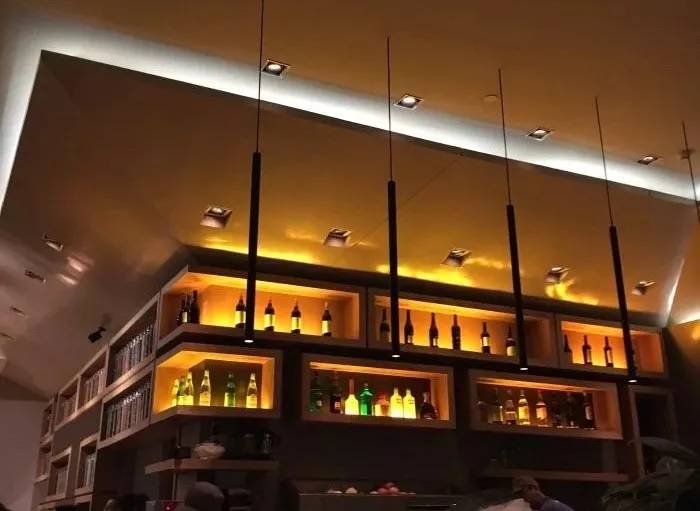 今天愉快地减肥了吗，为你送上魔都“吃草”地图！